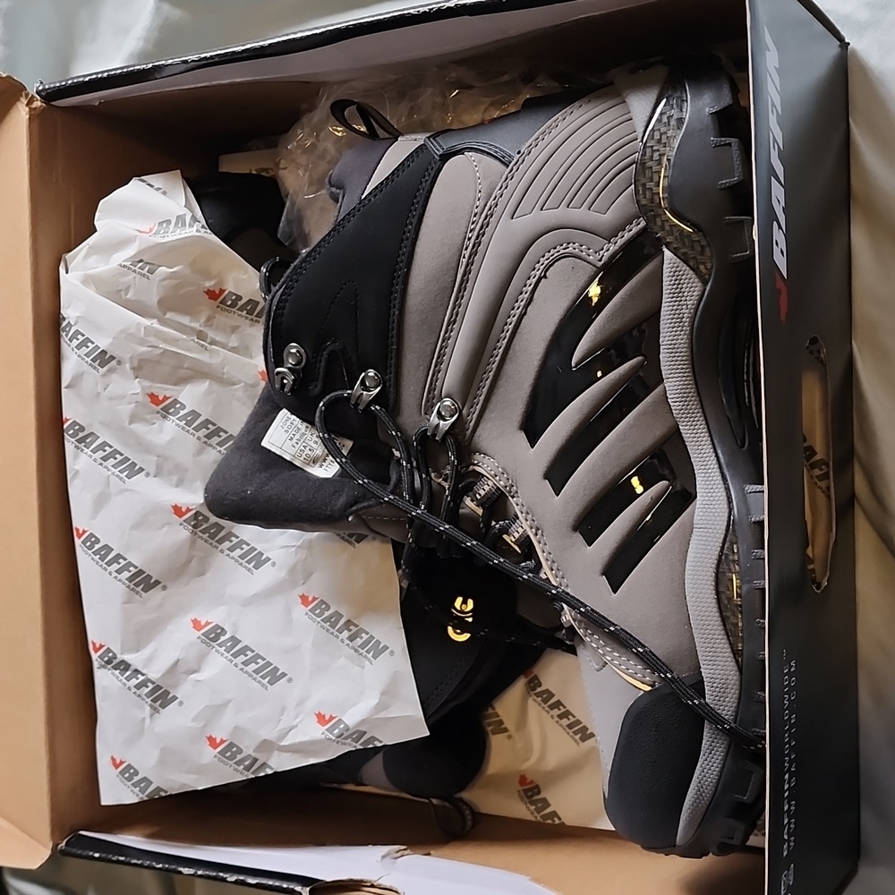 Baffin Hiking Boots